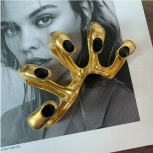 Avant-Garde Schiaparelli Inspired Surrealist Hand Ring Gold Plated Statement NEW